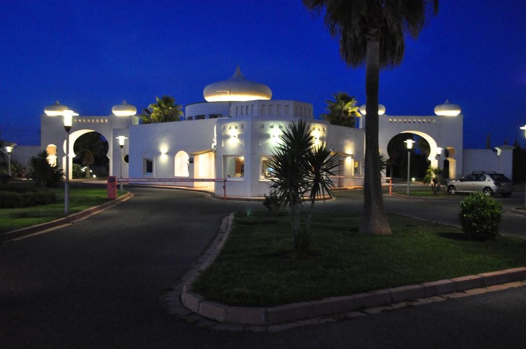 Hotel Alkalat Alcalá de Guadaira Exterior foto