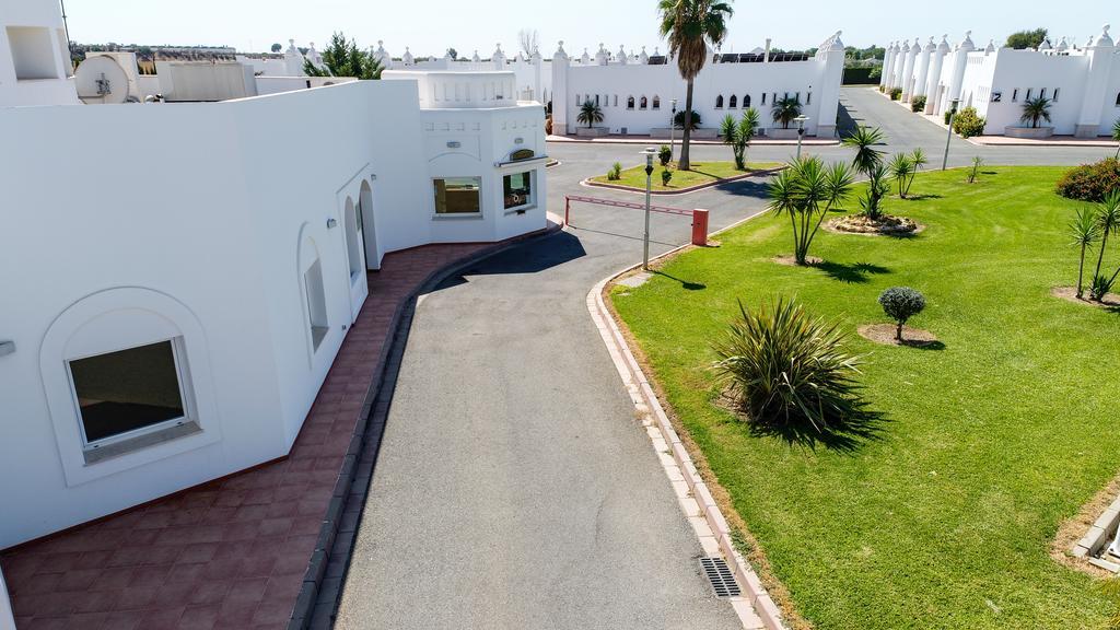 Hotel Alkalat Alcalá de Guadaira Exterior foto